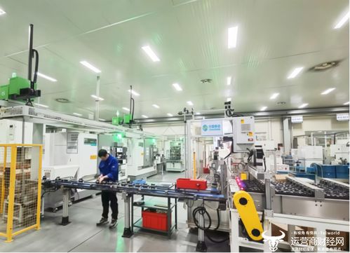 移 起向新 点亮湖北 智 造 产线上 云端